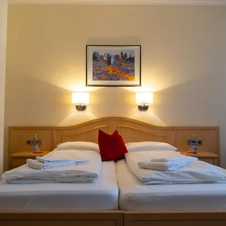 Bischofshof Braustuben 3* Regensburg