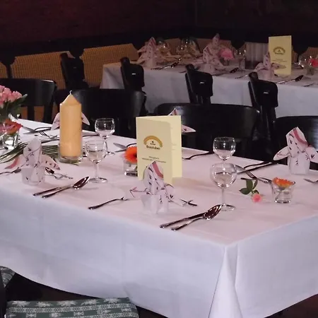 Bischofshof Braustuben 3* Ρέγκενσμπουργκ